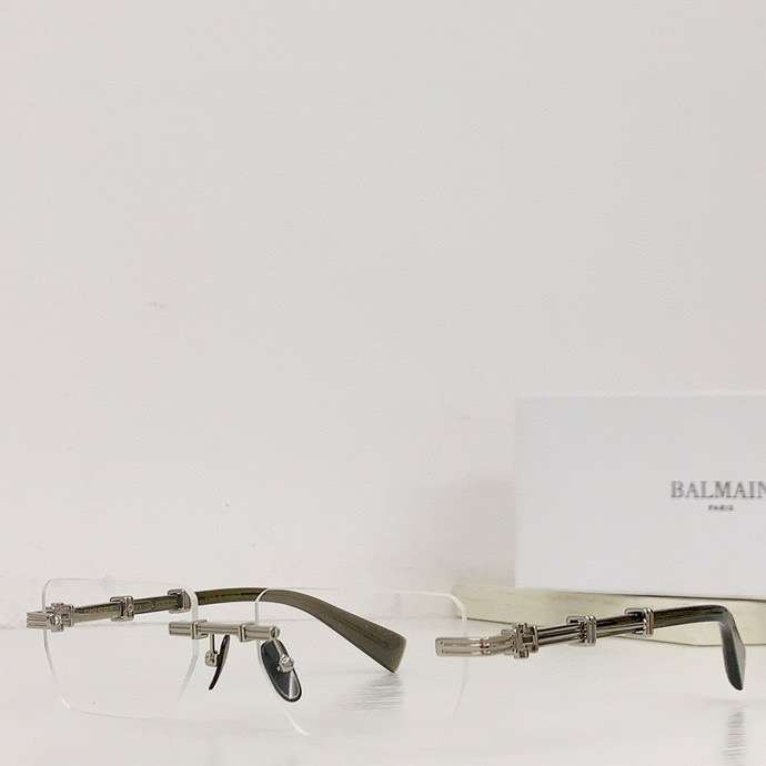 Picture of Balmain Sunglasses _SKUfw51889219fw